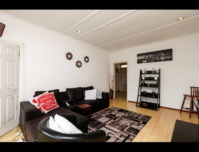 1.5 BEDROOM APARTMENT FOR SALE IN MUSGRAVE